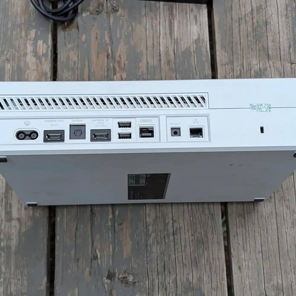 Microsoft Xbox One Console White Edition 500GB Bundle Cyber Nostalgia Core Retro